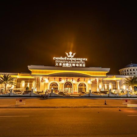Dynasty Casino Hotel Bavet Esterno foto