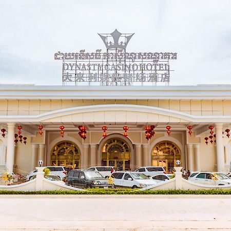 Dynasty Casino Hotel Bavet Esterno foto