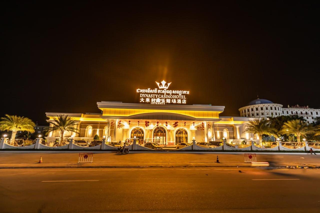 Dynasty Casino Hotel Bavet Esterno foto