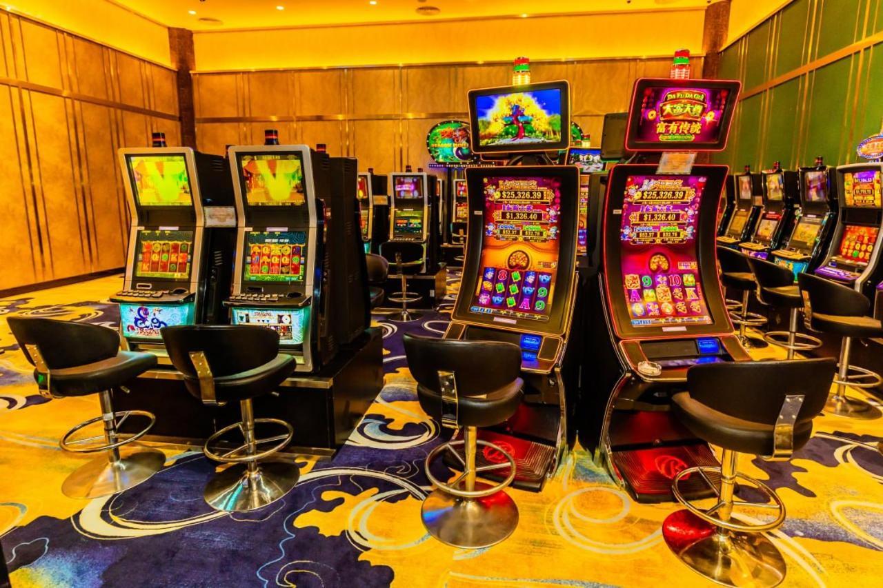 Dynasty Casino Hotel Bavet Esterno foto