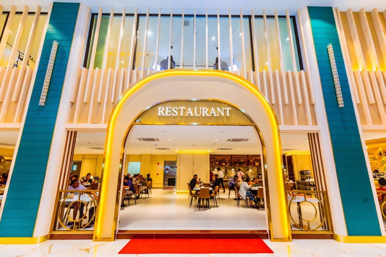 Dynasty Casino Hotel Bavet Esterno foto