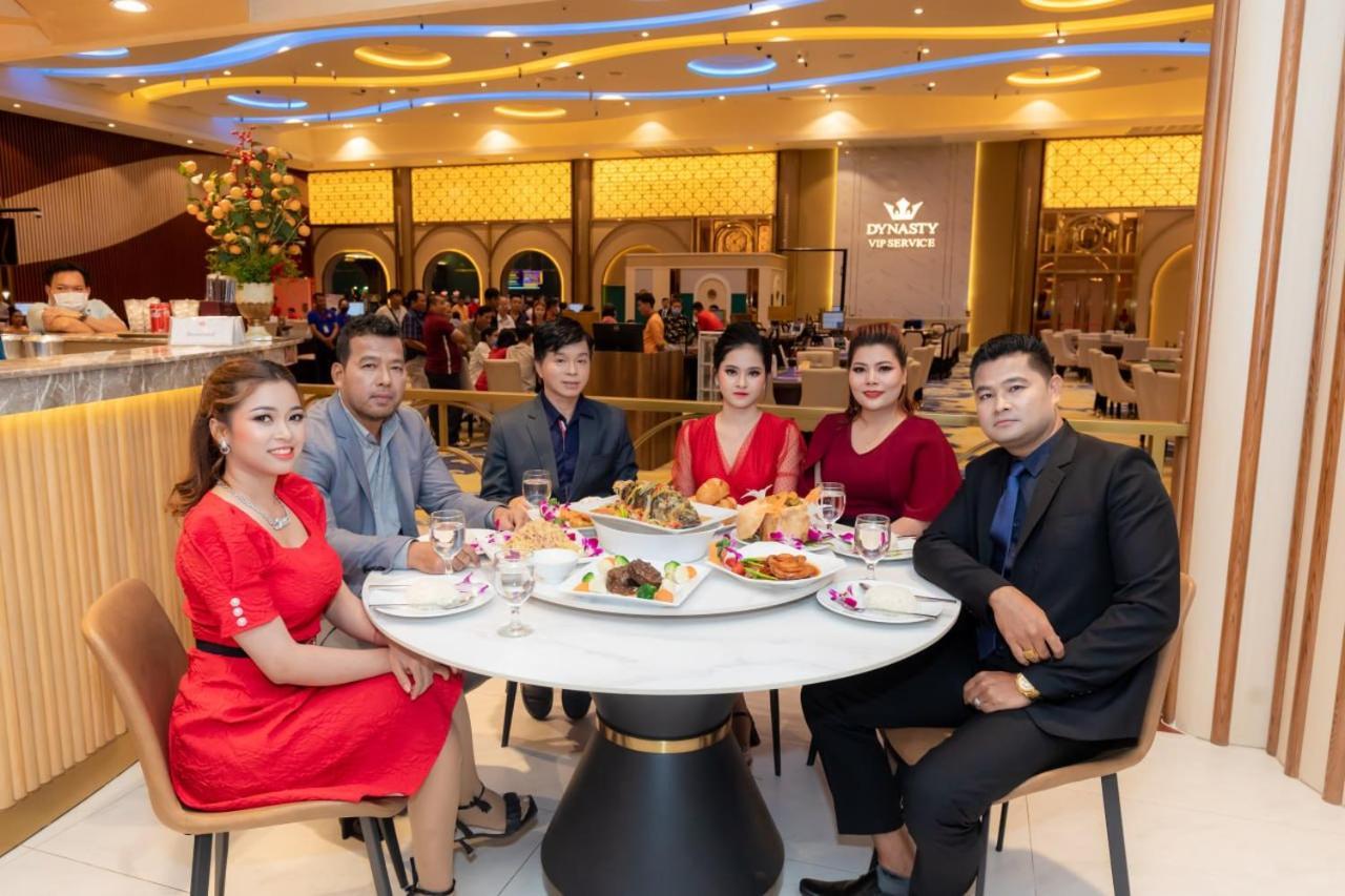 Dynasty Casino Hotel Bavet Esterno foto