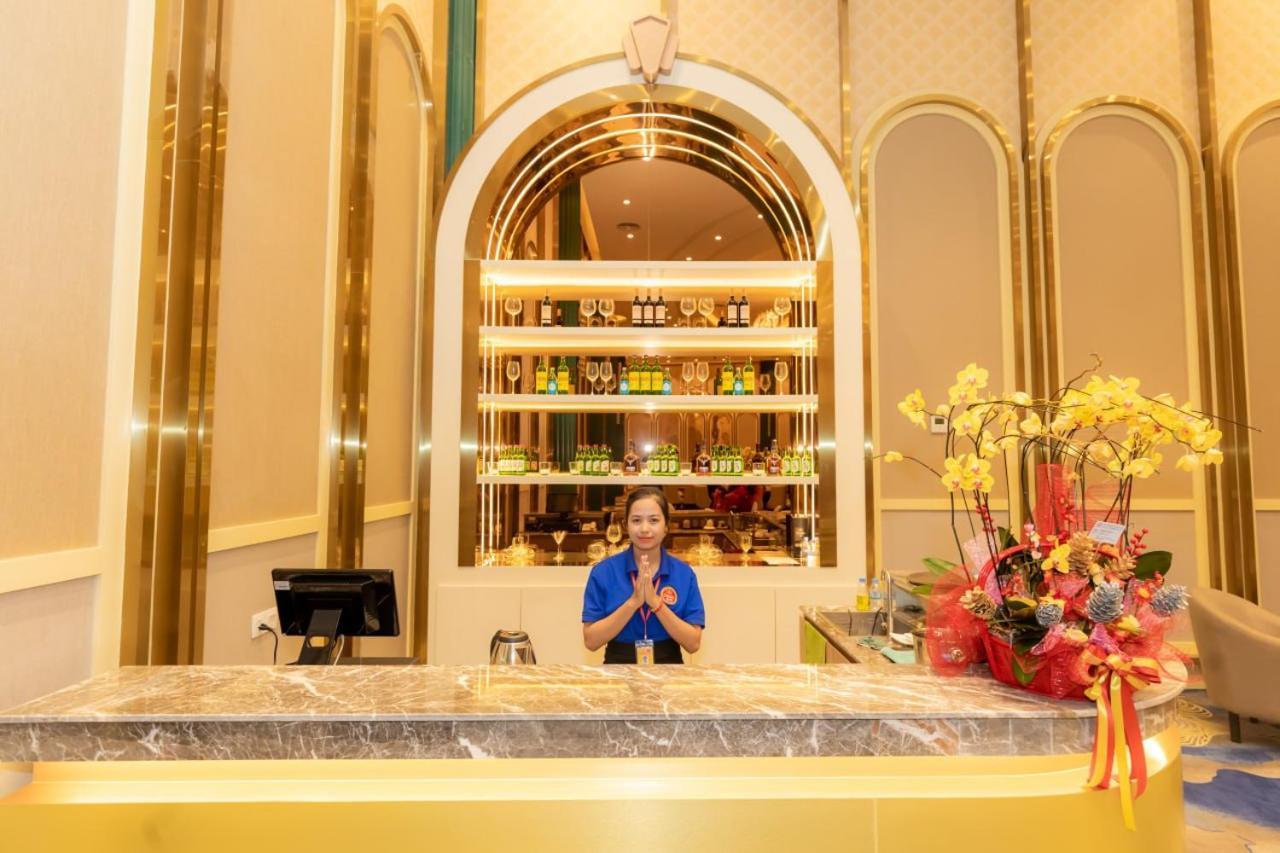 Dynasty Casino Hotel Bavet Esterno foto